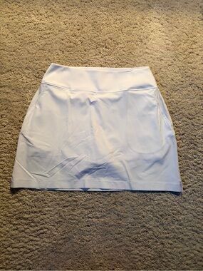NWT Puma Blake White Women's Golf Skort size Medium (136)